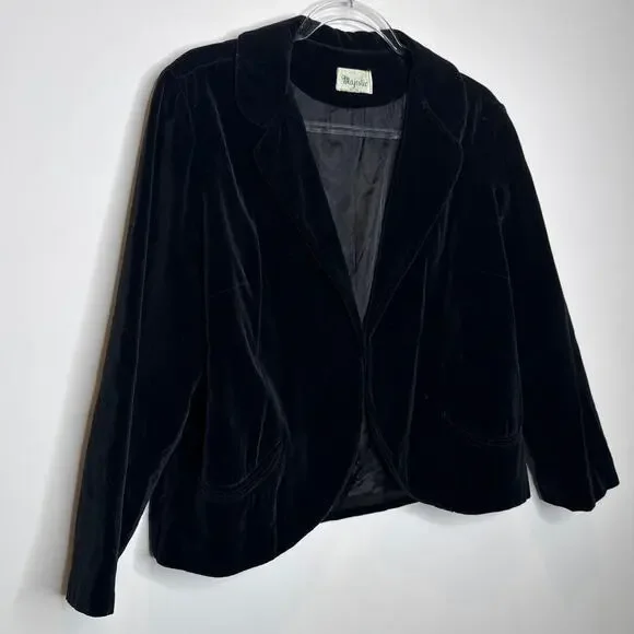 Vintage 1950s–60s Majestic Black Velvet Bolero Jacket Medium - Picture 7 of 15